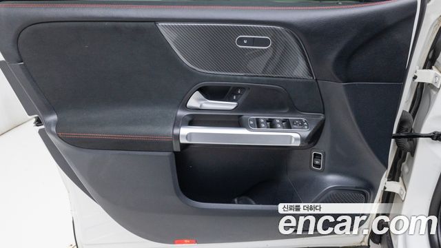 Mercedes-Benz GLB-Class (X247) GLB250 4MATIC 2022 — фото 20
