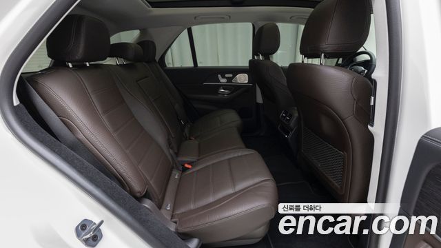 Mercedes-Benz GLE-Class (W167) GLE450 4MATIC AMG Line 2023 — фото 10