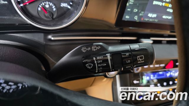 Kia Carnival (IV) Diesel 9-Seater Prestige 2022 — фото 40