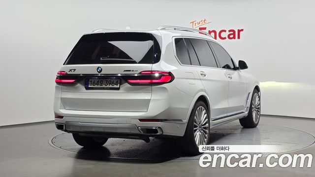 BMW X7 (G07) xDrive 40i Design Pure Excellence 6-Seater 2024 — фото 2