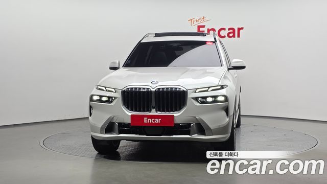 BMW X7 (G07) xDrive 40i Design Pure Excellence 6-Seater 2024 — фото 3