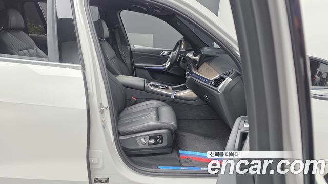 BMW X7 (G07) xDrive 40i Design Pure Excellence 6-Seater 2024 — фото 11