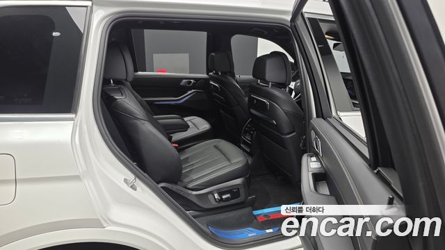 BMW X7 (G07) xDrive 40i Design Pure Excellence 6-Seater 2024 — фото 12