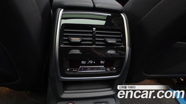 BMW X7 (G07) xDrive 40i Design Pure Excellence 6-Seater 2024 — фото 17