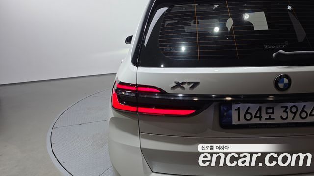 BMW X7 (G07) xDrive 40i Design Pure Excellence 6-Seater 2024 — фото 23
