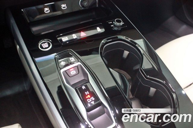 Audi A5 (B10) 40 TFSI Quattro S Line 2025 — фото 9