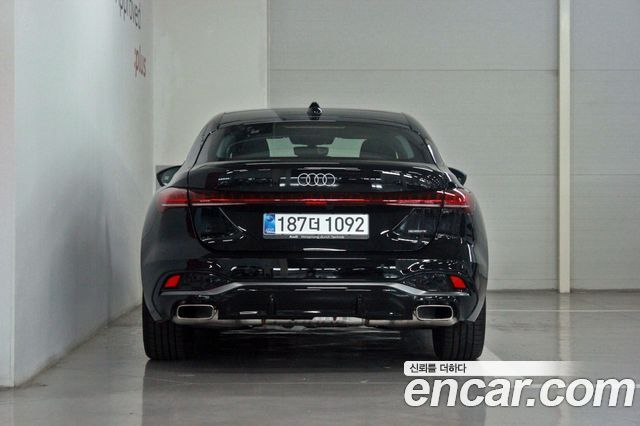 Audi A5 (B10) 40 TFSI Quattro S Line 2025 — фото 4