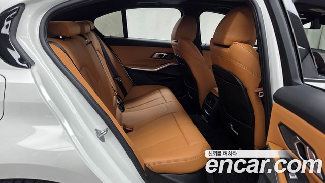 BMW 3 Series (G20) 320i M Sport 2025 — фото 12