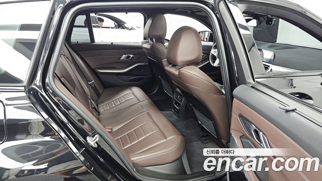 BMW 3 Series (G20) 320i Touring M Sports 2022 — фото 12