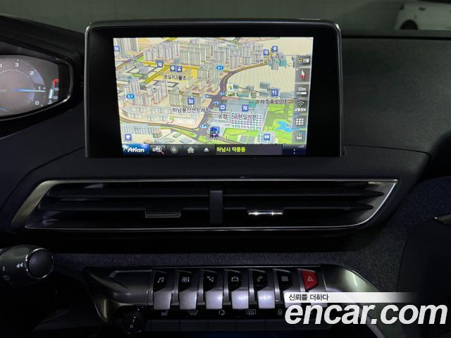 Peugeot 5008 (II) 1.6 BlueHDi Allure 2019 — фото 16