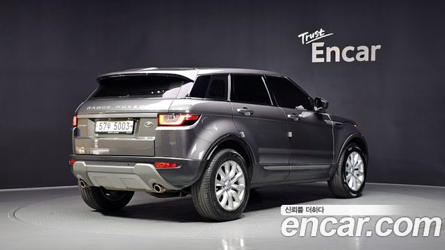 Land Rover Range Rover Evoque 2.0 TD4 SE 2018 — фото 2
