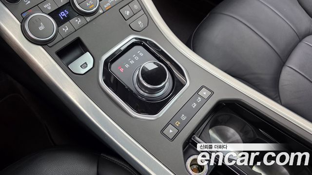 Land Rover Range Rover Evoque 2.0 TD4 SE 2018 — фото 9