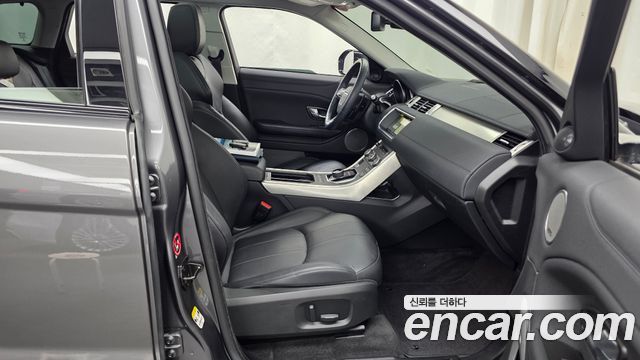 Land Rover Range Rover Evoque 2.0 TD4 SE 2018 — фото 11