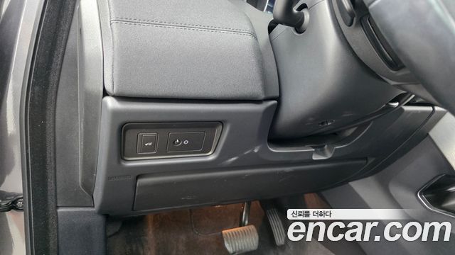 Land Rover Range Rover Evoque 2.0 TD4 SE 2018 — фото 16