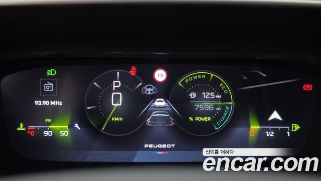 Peugeot 408 1.2 Hybrid GT 2025 — фото 8
