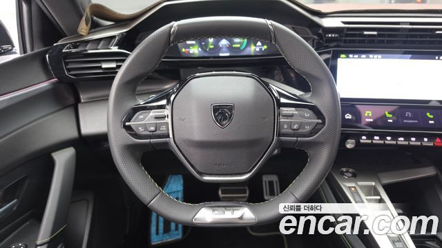 Peugeot 408 1.2 Hybrid GT 2025 — фото 13