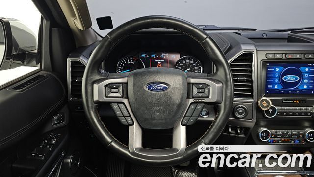 Ford Expedition Platinum 4WD 7Seater 2021 — фото 13