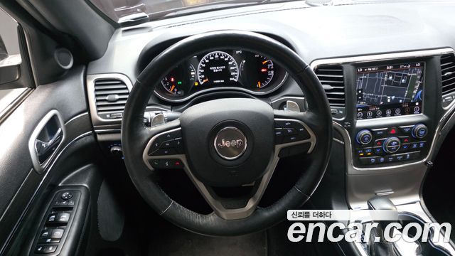 Jeep Grand Cherokee 3.6 Limited WK2 2018 — фото 17