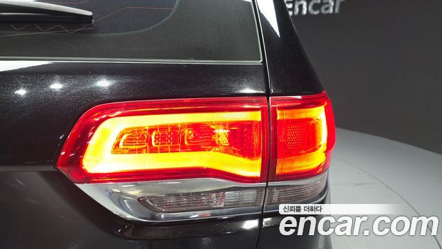Jeep Grand Cherokee 3.6 Limited WK2 2018 — фото 29
