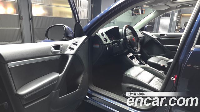 Volkswagen Tiguan 2.0 TDI  Premium 5N 2016 — фото 10