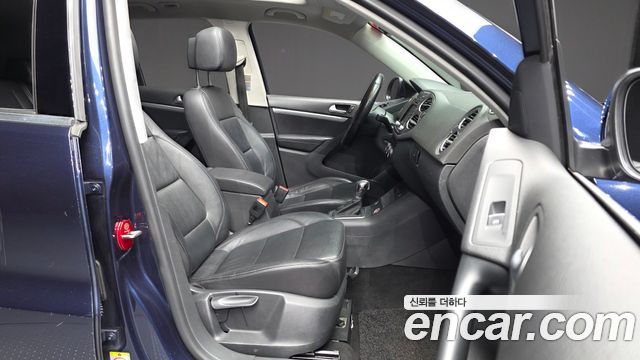 Volkswagen Tiguan 2.0 TDI  Premium 5N 2016 — фото 11