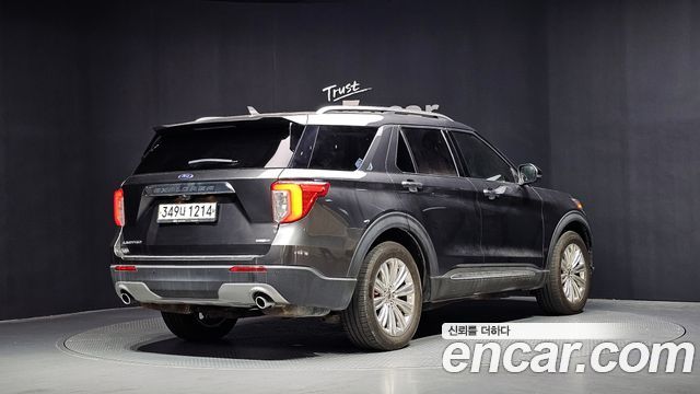 Ford Explorer (VI) 2.3 LimIted 4WD 2020 — фото 2