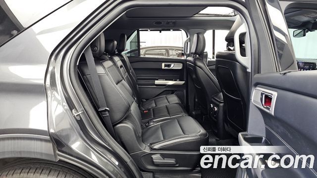 Ford Explorer (VI) 2.3 LimIted 4WD 2020 — фото 12