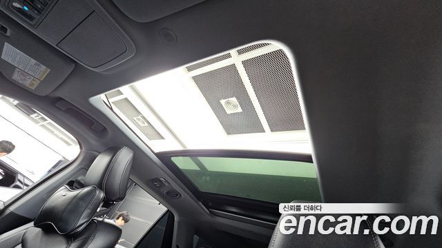 Ford Explorer (VI) 2.3 LimIted 4WD 2020 — фото 17