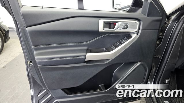 Ford Explorer (VI) 2.3 LimIted 4WD 2020 — фото 24