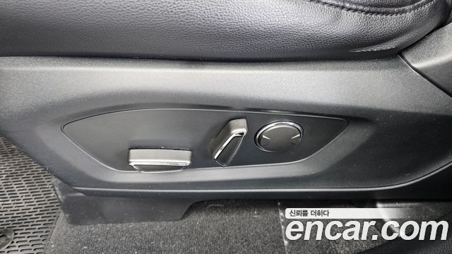 Ford Explorer (VI) 2.3 LimIted 4WD 2020 — фото 31