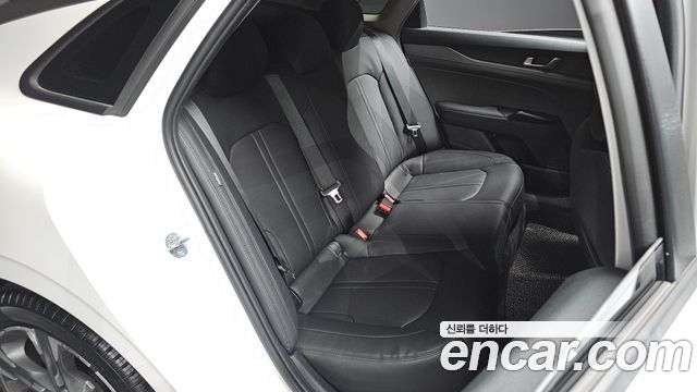 Kia K5 (III) 2.0 Prestige 2022 — фото 11