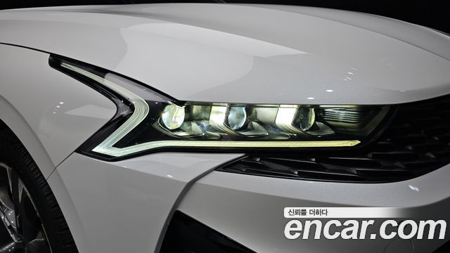 Kia K5 (III) 2.0 Prestige 2022 — фото 22