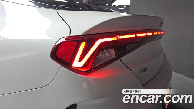 Kia K5 (III) 2.0 Prestige 2022 — фото 23