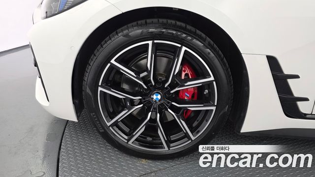 BMW 4 Series (G22) 420i M Sport Pro Gran Coupe 2025 — фото 5