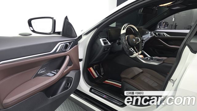 BMW 4 Series (G22) 420i M Sport Pro Gran Coupe 2025 — фото 10