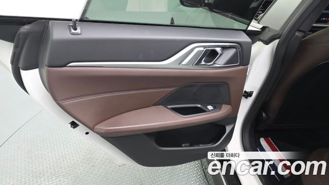 BMW 4 Series (G22) 420i M Sport Pro Gran Coupe 2025 — фото 25
