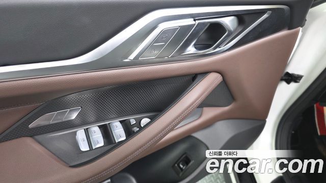BMW 4 Series (G22) 420i M Sport Pro Gran Coupe 2025 — фото 31
