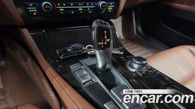 BMW 5 Series (F10) 520d 2013 — фото 9
