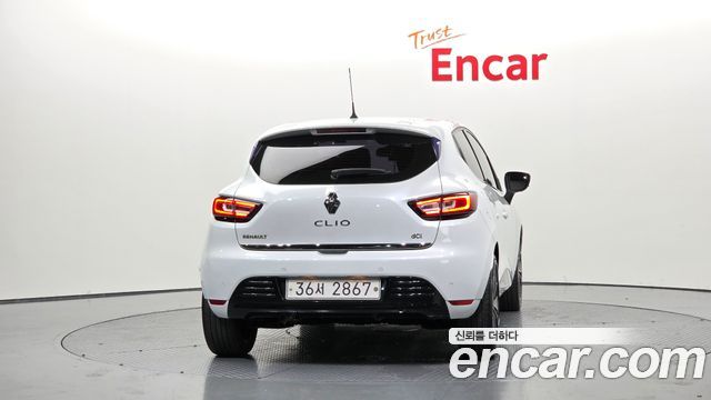 Renault Korea Clio Intens 2018 — фото 4