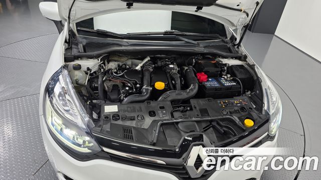 Renault Korea Clio Intens 2018 — фото 6