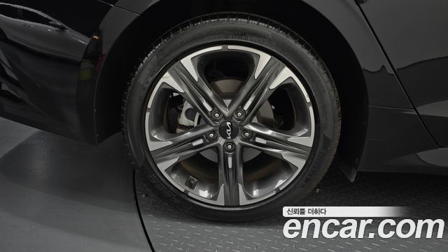 Kia K5 (III) 2.0 Prestige 2023 — фото 5
