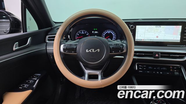 Kia K5 (III) 2.0 Prestige 2023 — фото 12
