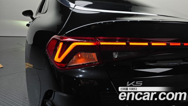 Kia K5 (III) 2.0 Prestige 2023 — фото 23
