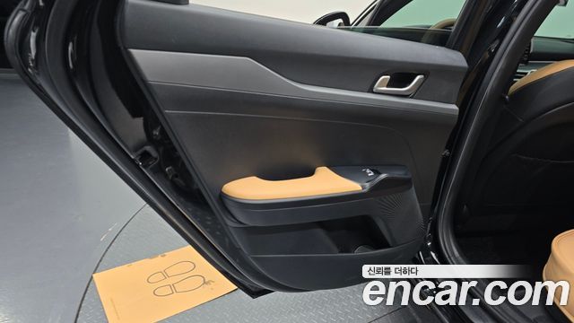 Kia K5 (III) 2.0 Prestige 2023 — фото 25