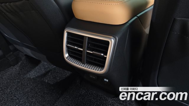 Kia K5 (III) 2.0 Prestige 2023 — фото 28