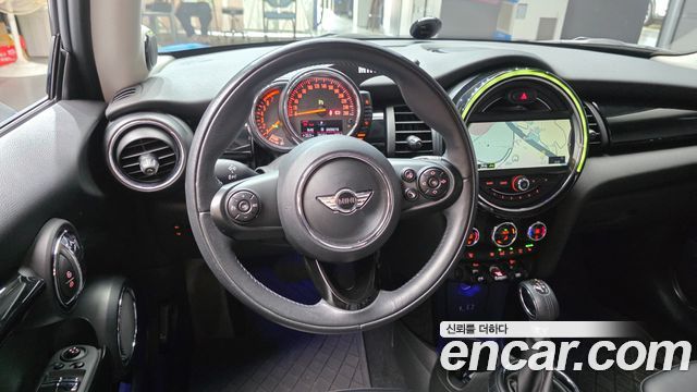MINI Cooper HIGH Third Generation 2015 — фото 13