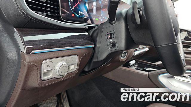 Mercedes-Benz GLE-Class (W167) GLE300d 4MATIC 2023 — фото 13