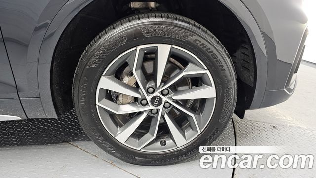 Audi Q5 (FY) 45 TFSI Quattro 2023 — фото 21