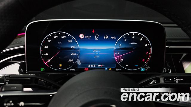 Mercedes-Benz E-Class (W214) E300 4MATIC AMG Line 2025 — фото 8