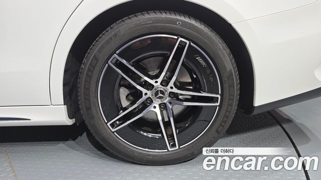 Mercedes-Benz E-Class (W214) E300 4MATIC AMG Line 2025 — фото 27